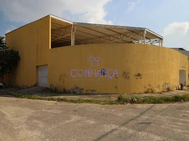 Loja com 650m², à venda, no bairro Campo Grande em Rio de Janeiro