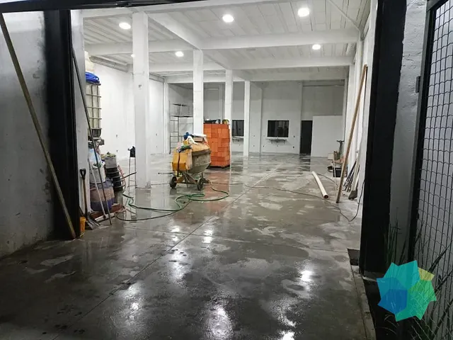 Loja com 300m², para alugar, no bairro Jardim Guarujá em Salto
