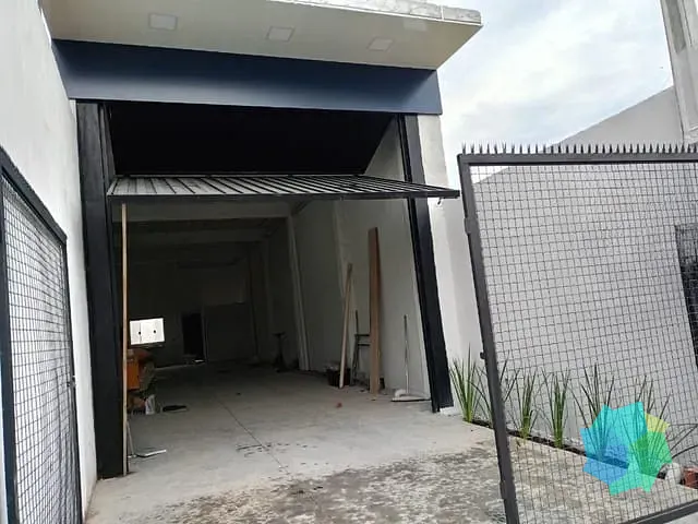 Loja com 300m², para alugar, no bairro Jardim Guarujá em Salto