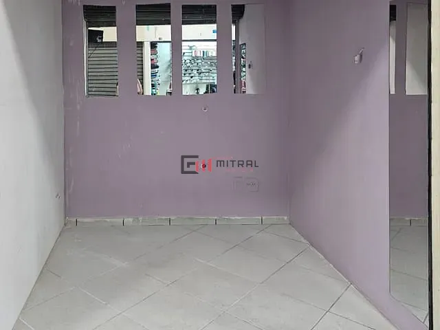 Loja com 4m², à venda, no bairro Centro em Londrina