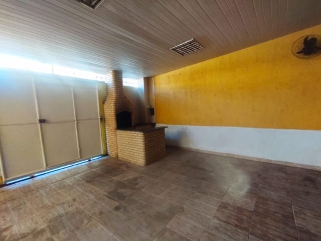Loja com 230m², à venda ou para alugar, no bairro Campo Grande em Rio de Janeiro