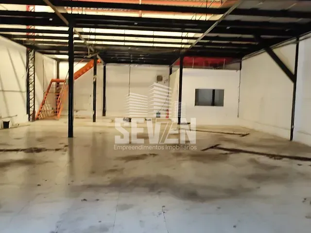 Loja com 542m², à venda ou para alugar, no bairro Centro em Bauru