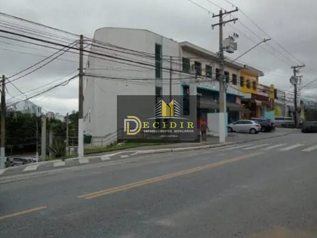 Loja com 724m², para alugar, no bairro Vila Carrão em São Paulo