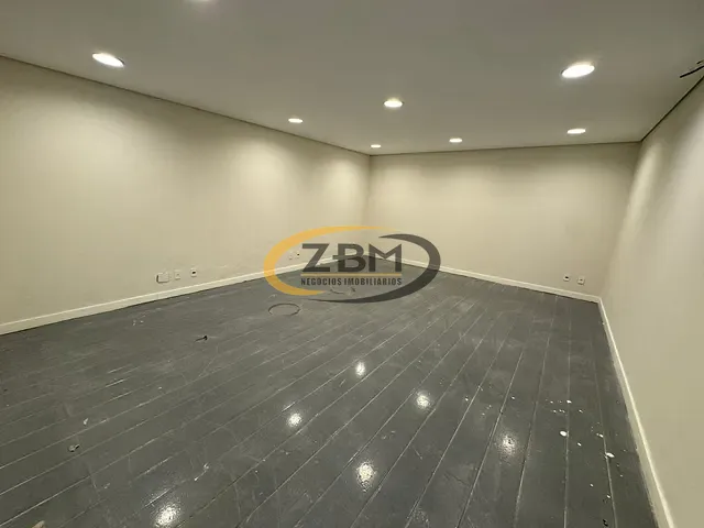 Loja com 300m², para alugar, no bairro Centro em Londrina