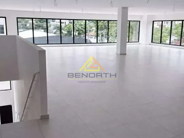Loja com 514m², para alugar, no bairro Vila Regente Feijó em São Paulo