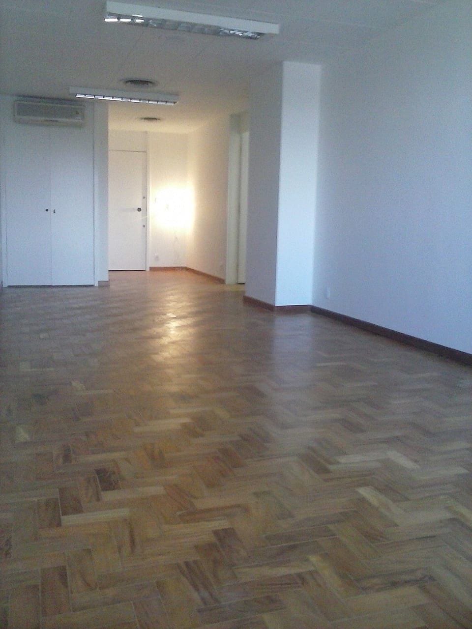 Loja-Salão à venda e aluguel, 114m² - Foto 1