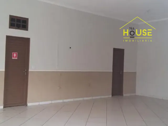 Loja com 222m², para alugar, no bairro Pozzobon em Votuporanga