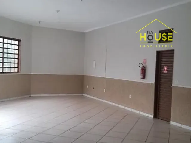 Loja com 222m², para alugar, no bairro Pozzobon em Votuporanga