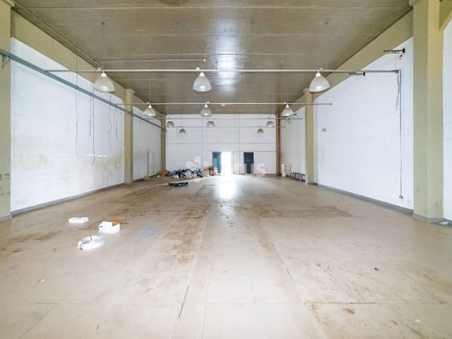 Loja com 516m², para alugar, no bairro Polvilho em Cajamar