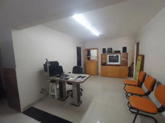 Loja com 300m², para alugar, no bairro Vila Ivone em São Paulo
