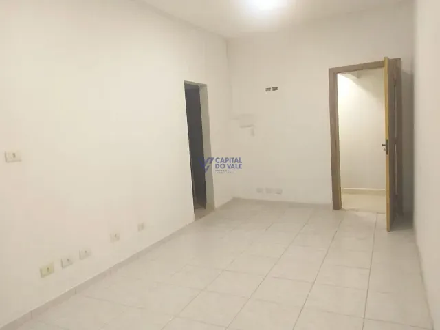 Loja com 231m², para alugar, no bairro Centro em São José dos Campos