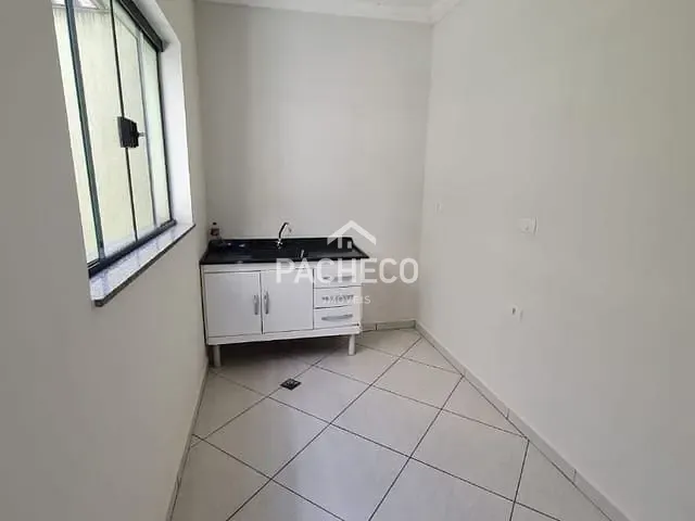 Loja com 260m², para alugar, no bairro Candido Bertine em Santa Bárbara d'Oeste