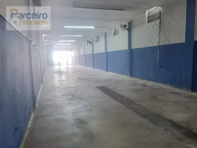 Loja com 360m², para alugar, no bairro Guaiaúna em São Paulo