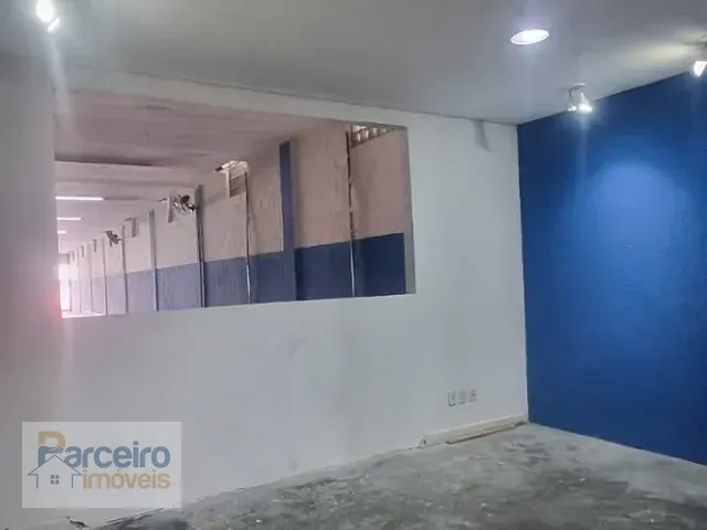 Loja com 360m², para alugar, no bairro Guaiaúna em São Paulo