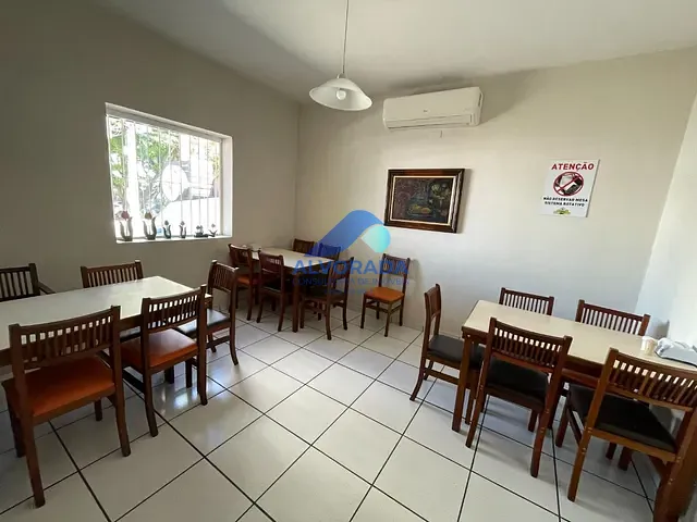Loja com 818m², à venda, no bairro Jardim São Dimas em São José dos Campos