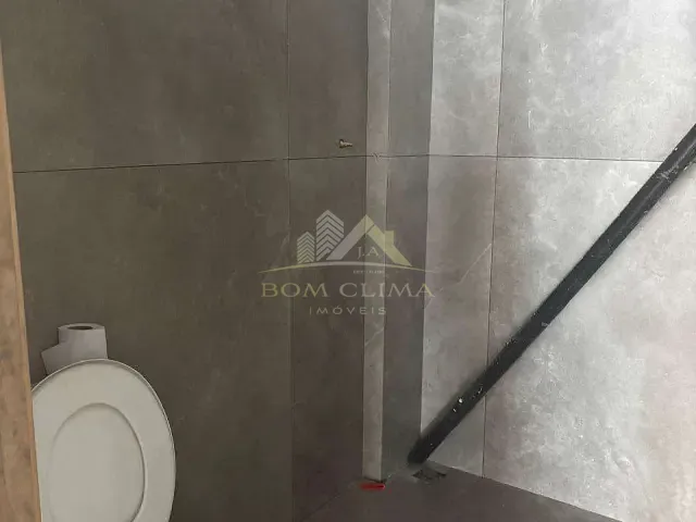 Loja com 170m², para alugar, no bairro Vivendas da Serra em Juiz de Fora