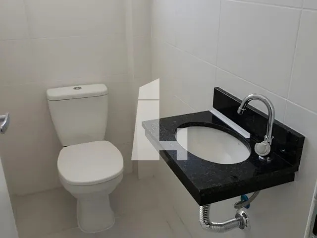 Loja com 268m², para alugar, no bairro Vila Galvão em Guarulhos