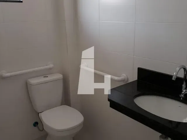Loja com 268m², para alugar, no bairro Vila Galvão em Guarulhos