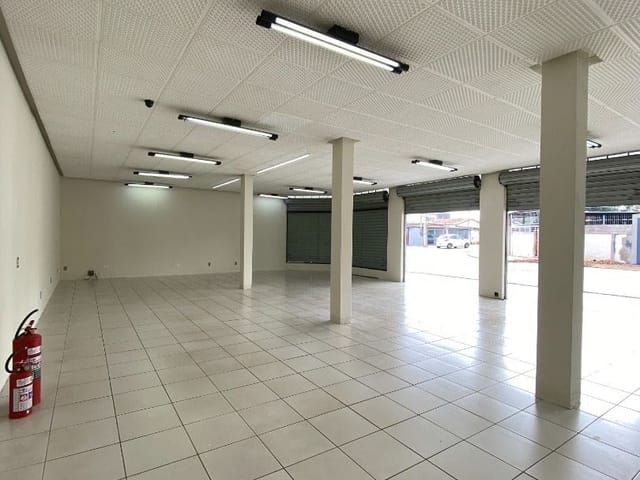 Loja com 220m², para alugar, no bairro Jardim Pérola em Santa Bárbara D'Oeste