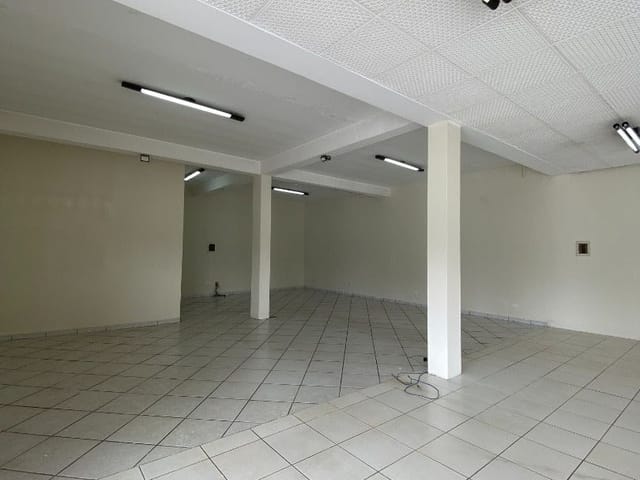 Loja com 220m², para alugar, no bairro Jardim Pérola em Santa Bárbara D'Oeste