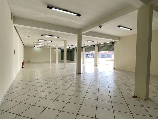 Loja com 220m², para alugar, no bairro Jardim Pérola em Santa Bárbara D'Oeste