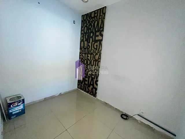 Loja à venda, no bairro Itaipu em Niterói