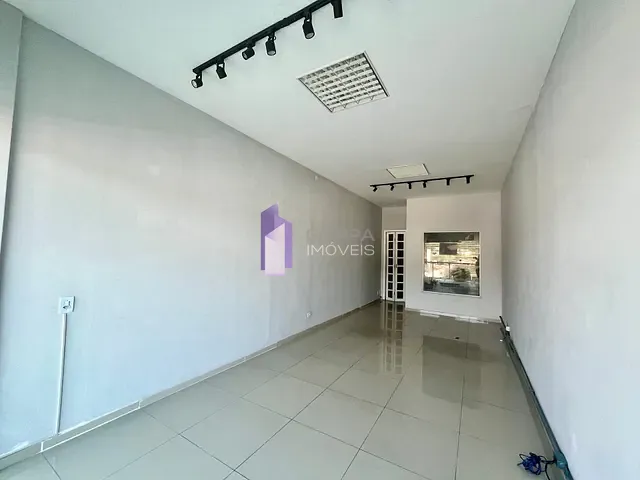 Loja à venda, no bairro Itaipu em Niterói