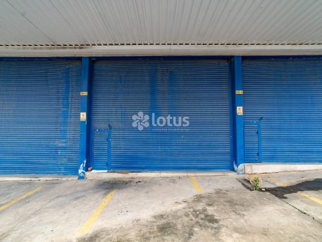 Loja com 123m², para alugar, no bairro Guaturinho em Cajamar
