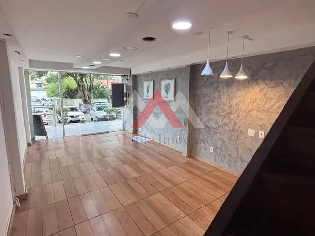 Loja à venda, no bairro Piratininga em Niterói