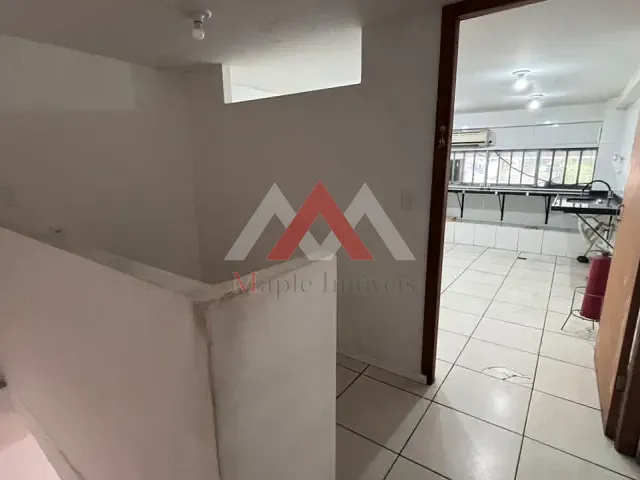 Loja à venda, no bairro Piratininga em Niterói