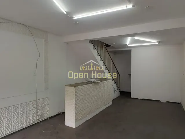 Loja com 32m², para alugar, no bairro Centro em Barra Mansa