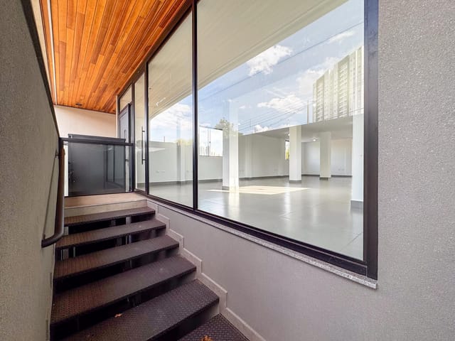 Foto do Loja - Sala para locação com 92m² R$ 5.200,00 próx. a Rua Prefeito Faria Lima -  Maringá, Londrina, PR | Premier Imóveis