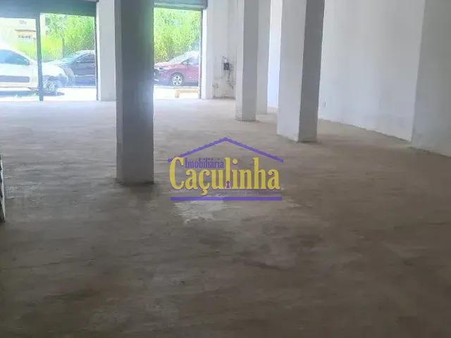 Loja com 920m², à venda ou para alugar, no bairro Centro em Barra do Piraí
