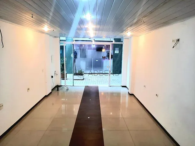 Loja para alugar, no bairro Santo Amaro em São Paulo