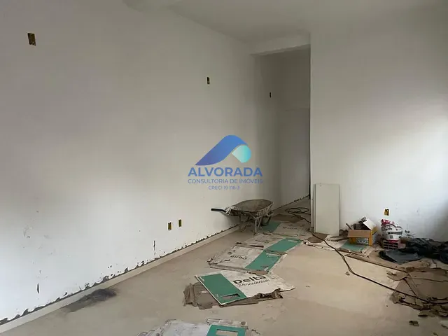 Loja com 250m², para alugar, no bairro Jardim das Indústrias em São José dos Campos