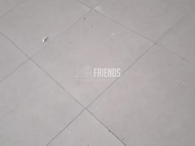 Loja com 200m², para alugar, no bairro Vila Bertioga em São Paulo