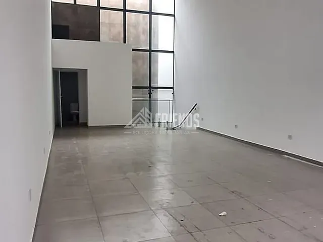 Loja com 200m², para alugar, no bairro Vila Bertioga em São Paulo