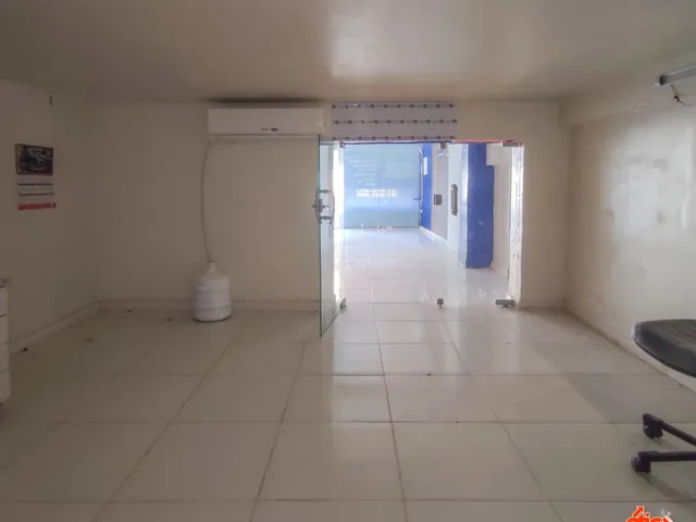 Loja para alugar, no bairro Campina em Belém