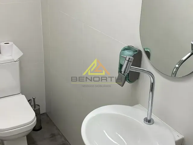 Loja com 130m², para alugar, no bairro Vila Paulicéia em São Paulo
