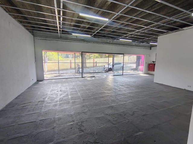 Loja com 270m², para alugar, no bairro Rudge Ramos em São Bernardo do Campo