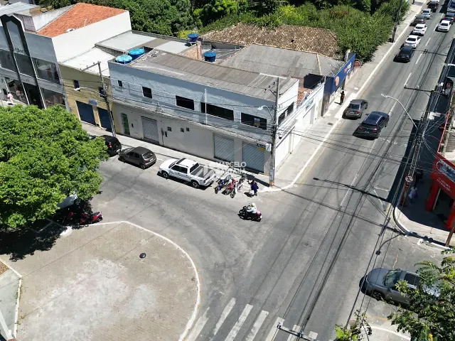 Loja para alugar, no bairro Recreio em Vitória da Conquista