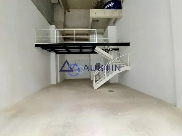 Loja com 130m², para alugar, no bairro Pinheiros em São Paulo