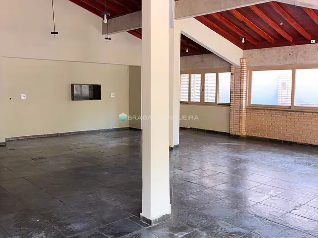 Loja com 450m², para alugar, no bairro Vivendas em São José do Rio Preto
