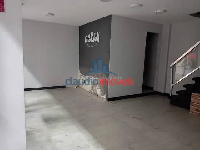 Loja para alugar, no bairro Centro em Barra Mansa