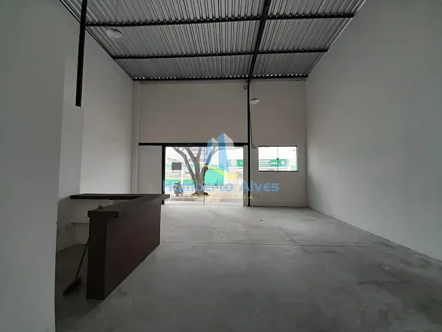 Loja para alugar, no bairro Boa Vista em Vitória da Conquista