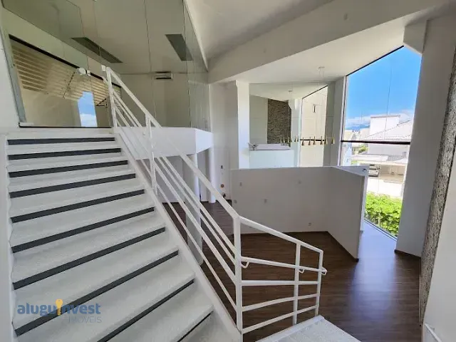 Loja para alugar, no bairro Saco Grande em Florianópolis