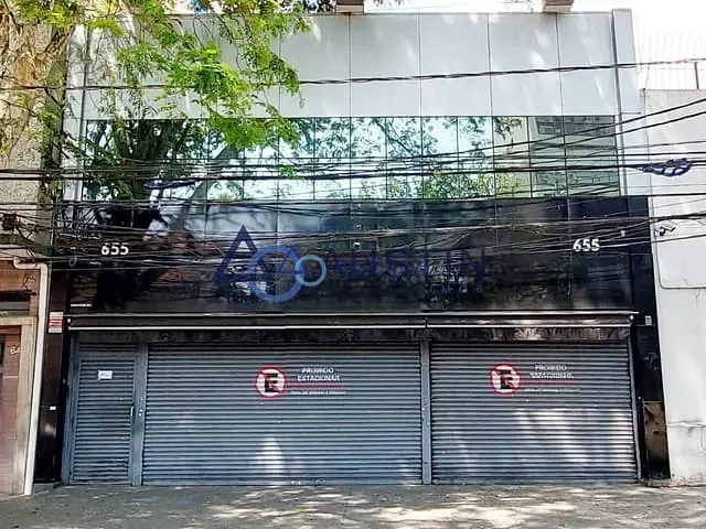 Loja com 820m², para alugar, no bairro Vila Romana em São Paulo