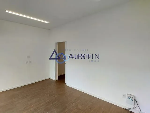 Loja com 820m², para alugar, no bairro Vila Romana em São Paulo