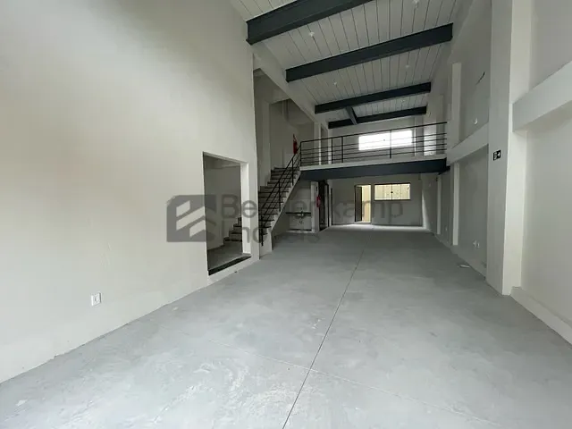 Loja para alugar, no bairro Vila Rica em Volta Redonda