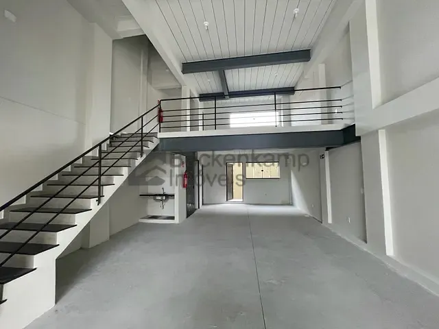 Loja para alugar, no bairro Vila Rica em Volta Redonda